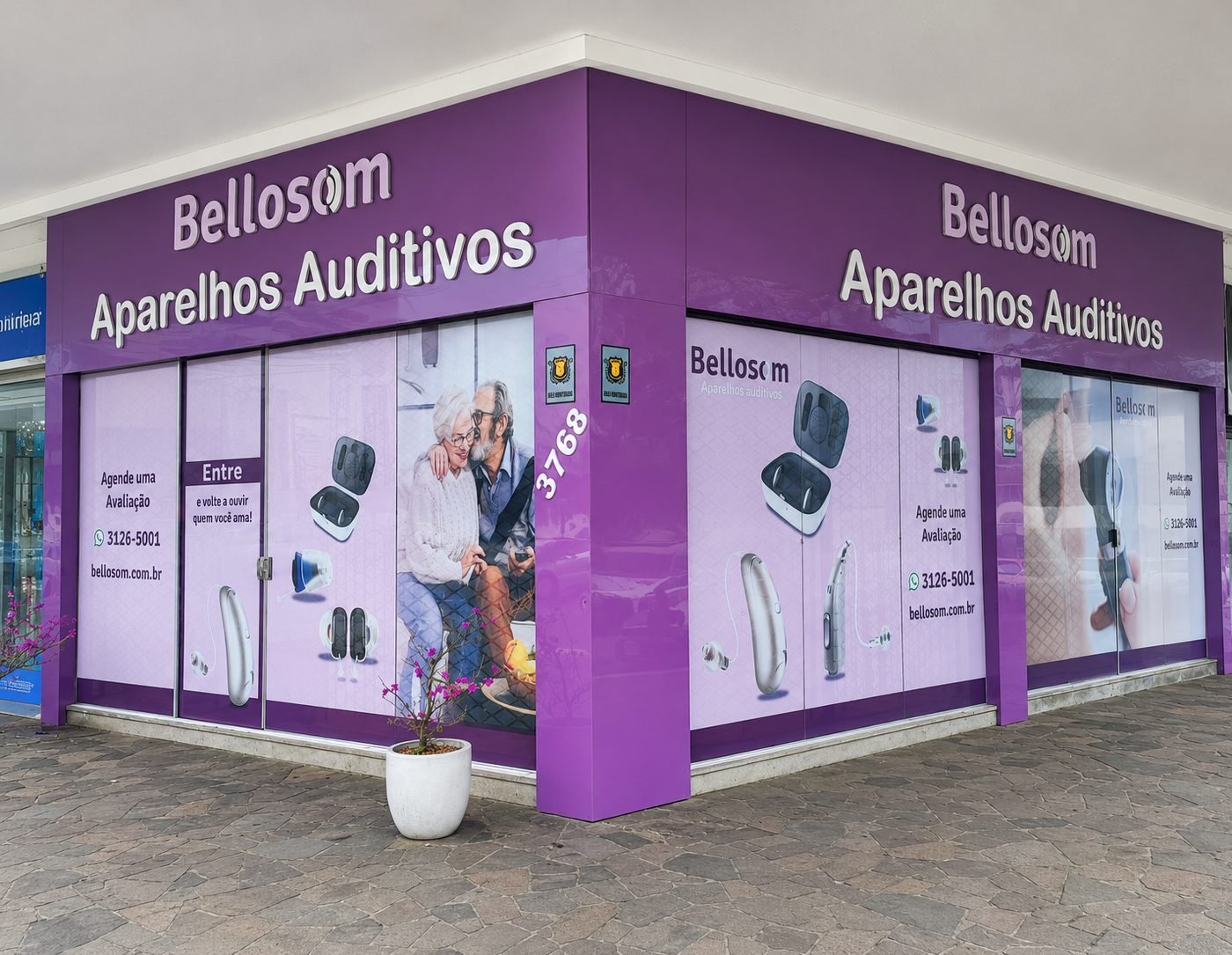 Fachada da loja Bellosom Aparelhos Auditivos na Av. Assis Brasil, 3768, em Porto Alegre